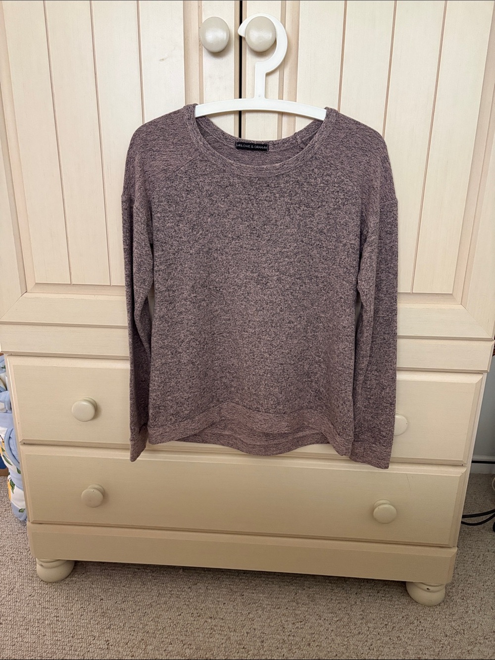 Like new super soft Crewneck shirt in Heather Mauve